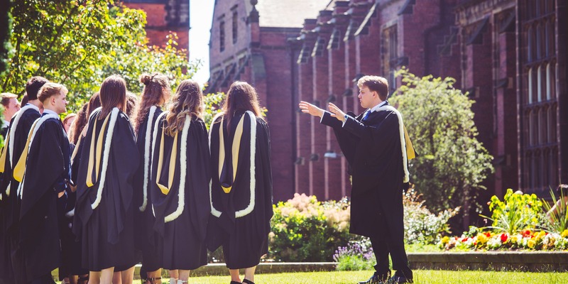 How to apply for university in the UK: the ultimate guide from start to finish